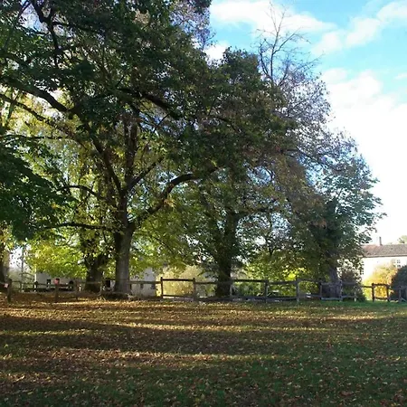 Maison Spacieuse Pres Du Centre Equestre