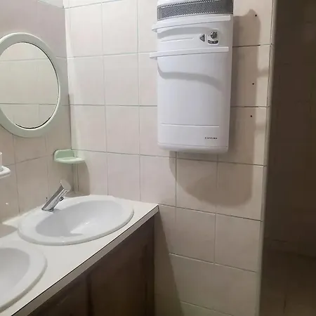 Maison Spacieuse Pres Du Centre Equestre