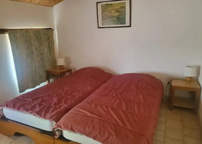 Maison Spacieuse Près Du Centre équestre Сasa de vacaciones *