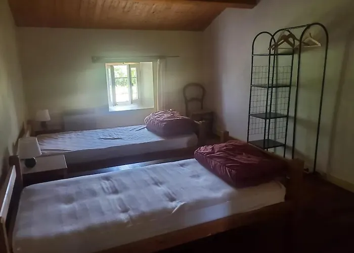 Сasa de vacaciones Maison Spacieuse Près Du Centre équestre *