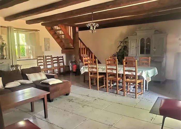 Maison Spacieuse Près Du Centre équestre Сasa de vacaciones Anché